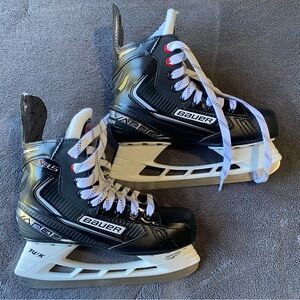Bauer Black and White Hockey Skates